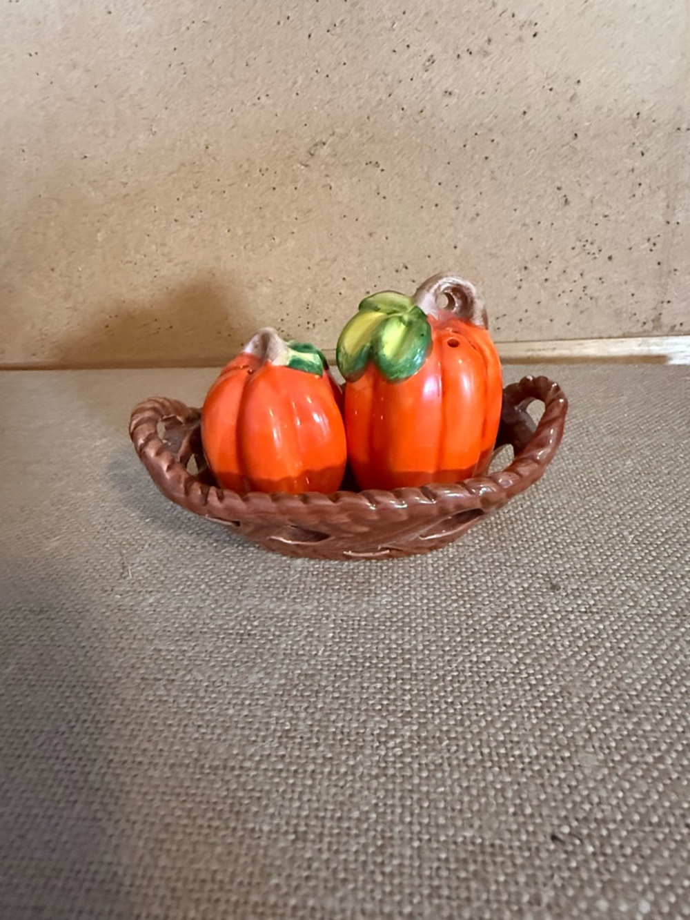Ceramic Pumpkin Salt & Pepper Shakers in Basket - Orange